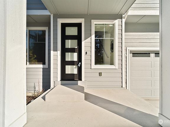 4th image of 19719 119th Street E