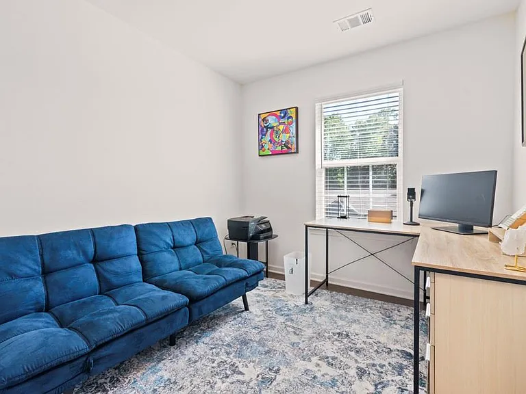 940 Society Cir SW — Photo 12