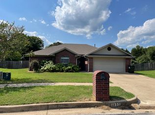 11330 Triple Crown Dr, Flint, TX 75762