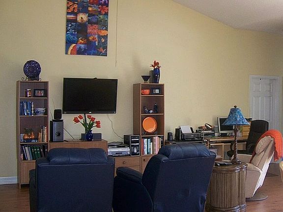 5th image of 3671 Sandlor Dr
