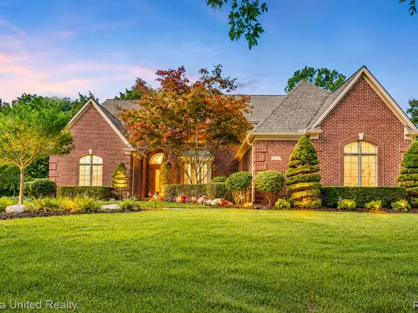 314 Armitage Dr, Canton, MI 48188