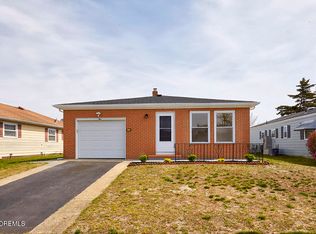 9 Mirador Court, Toms River, NJ 08757
