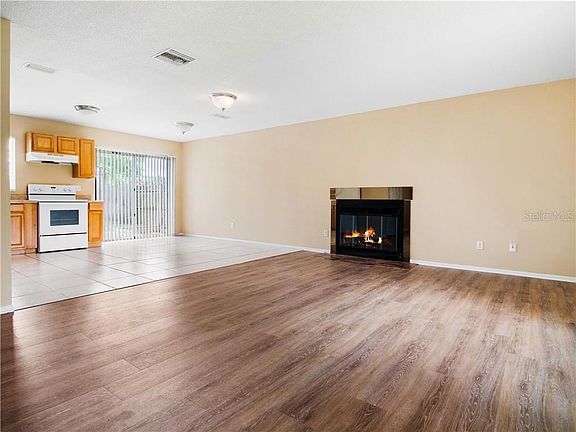 5th image of 2533 Mulberry Dr S