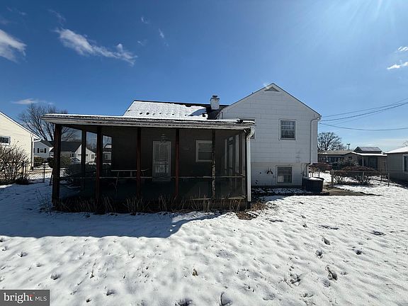 2nd image of 1806 Wentworth Rd