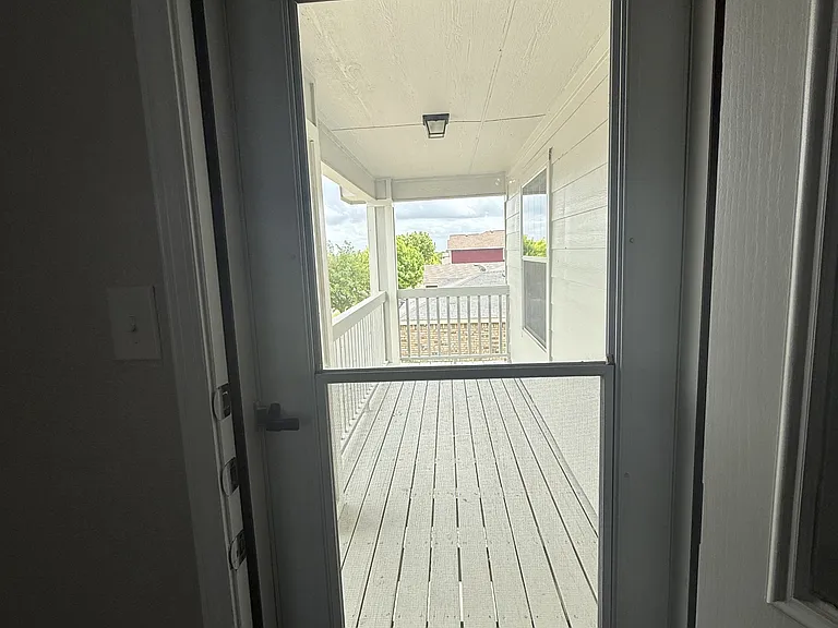 502 Constellation Dr — Photo 16