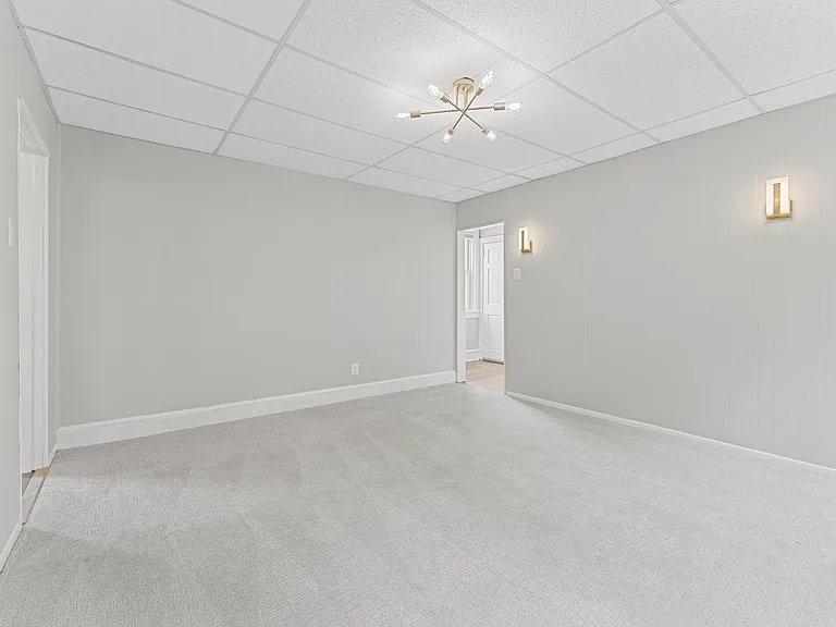 858 Market St — Photo 13