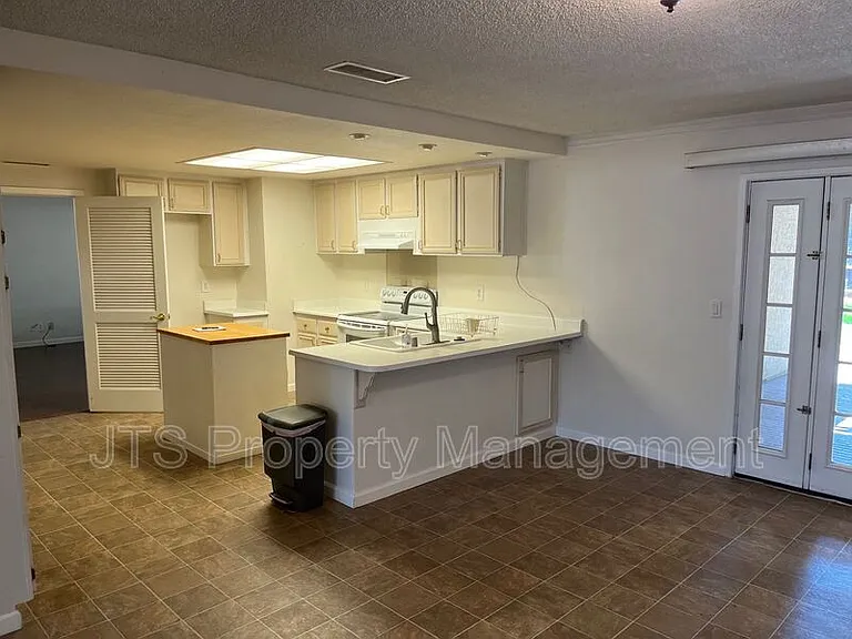 6830 Mellodora Dr — Photo 3