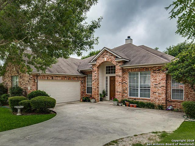 1st image of 204 Doral Ct