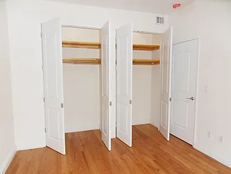 Rented by R New York