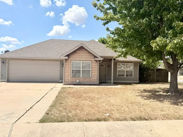 5300 Regent Rd, Bentonville, AR 72713