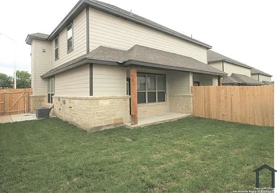 1660 Barrett Ave — Photo 6