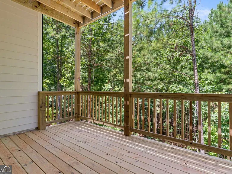 400 Ansley Dr — Photo 33