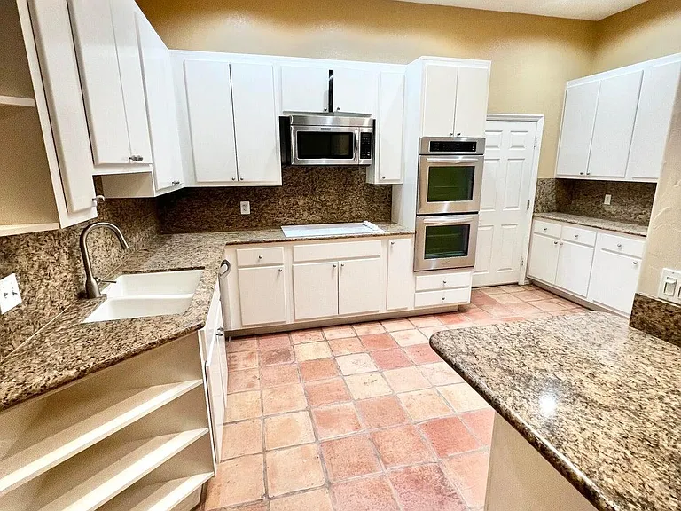 79115 Bermuda Dunes Dr — Photo 8