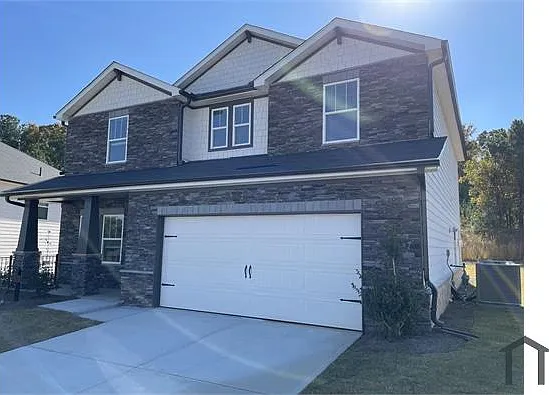 3624 Commodore Ct — Photo 2