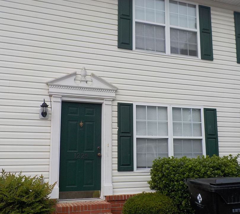 1st image of 1225 Crown St NW