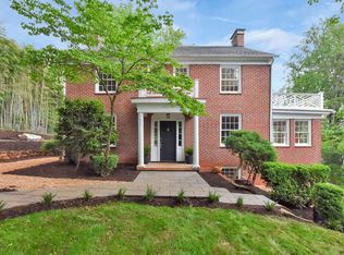 1627 Oxford Rd, Charlottesville, VA 22903