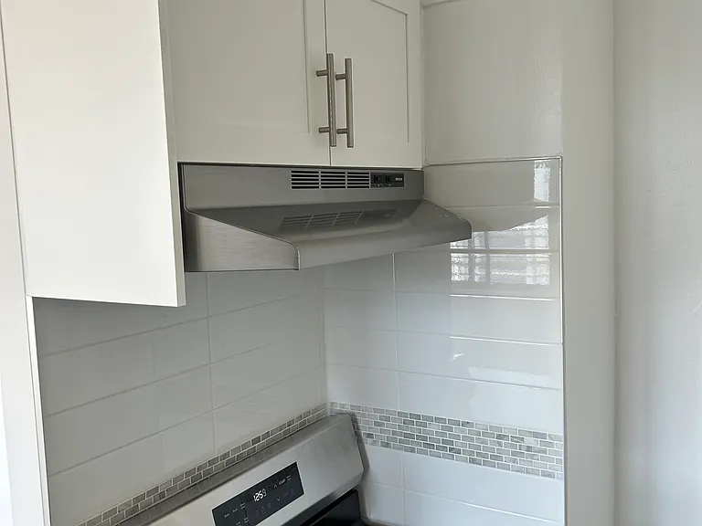 45 Oakmount Rd — Photo 14