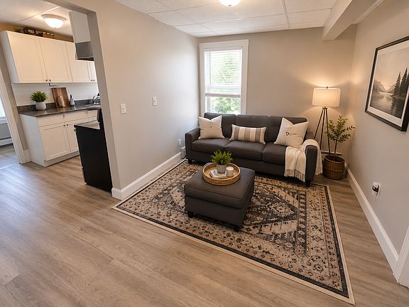 3rd image of 16 Maple St APT 4