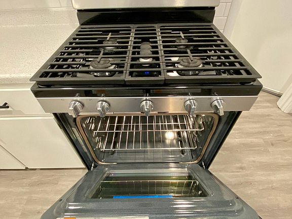 New oven as of November 2021