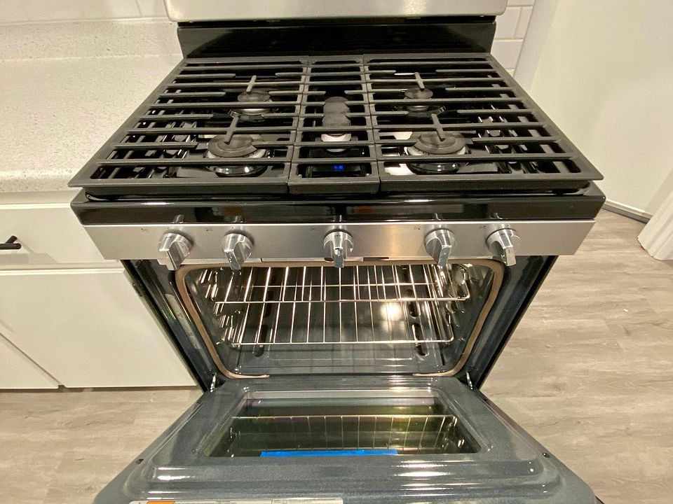 New oven as of November 2021