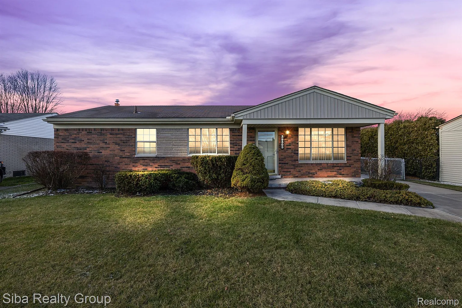 39309 University Dr photo 1