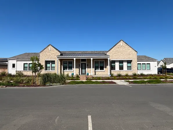 2090 Via Santa Elena, Morgan Hill, CA 95037