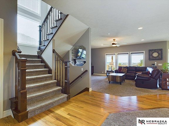 5th image of 12358 Windward Ave