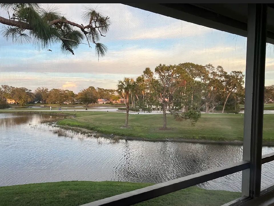 1st image of 7271 W Country Club Dr N APT 221