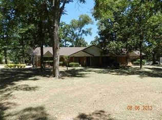 565 Wiley Page Rd, Longview, TX 75605