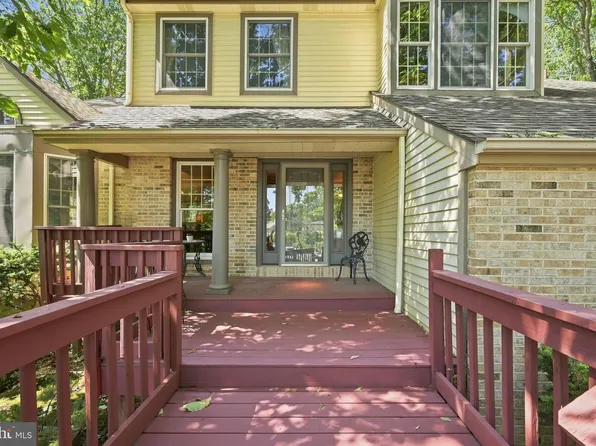 5 Devonwood Ct, Voorhees, NJ 08043