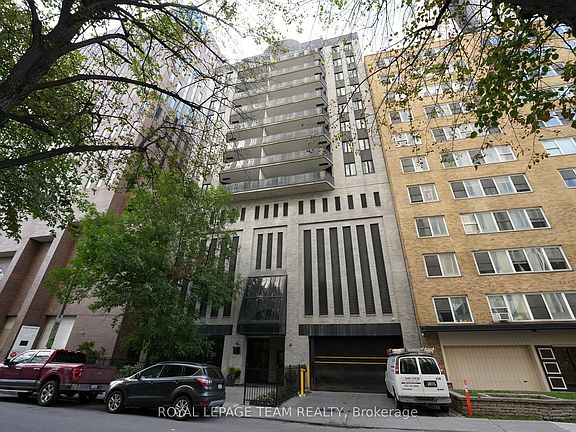 2nd image of 18 Nepean St #903