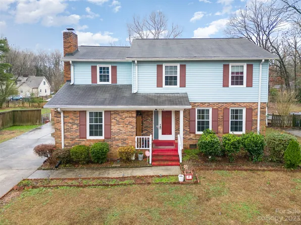 7828 Scottwood Ter, Charlotte, NC 28212