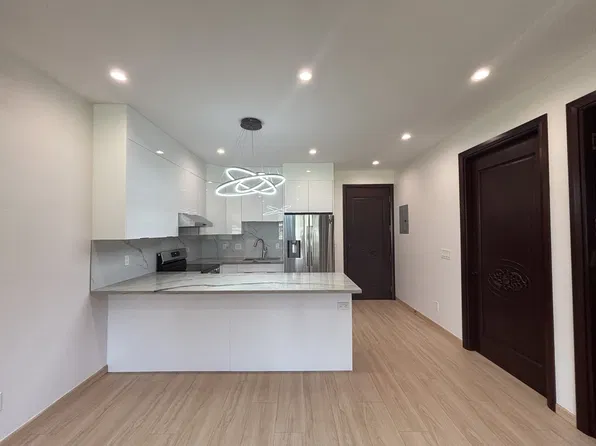 5130 Kalanianaole Hwy #3, Honolulu, HI 96821