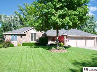 5005 N 104th St, Omaha, NE 68134