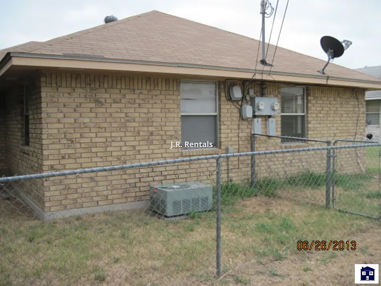 208 Gibson St #A — Photo 7