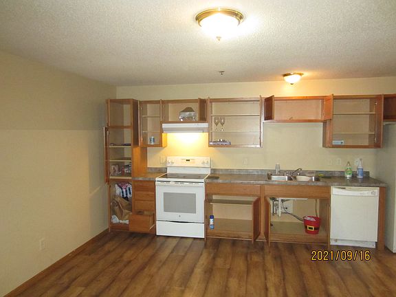 3rd image of 961 Prosperity Ave #1