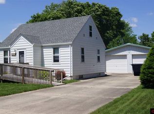 1442 Cherry St, New Ulm, MN 56073