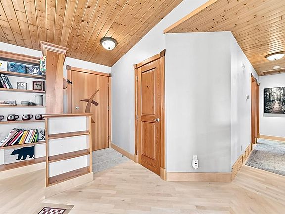 5th image of 1009 N 15th St