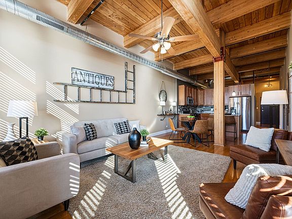5th image of 3637 N Spaulding Ave #303