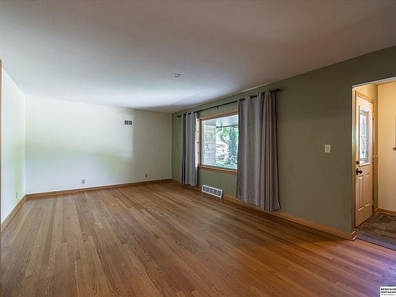 5th image of 1524 Skyline Dr