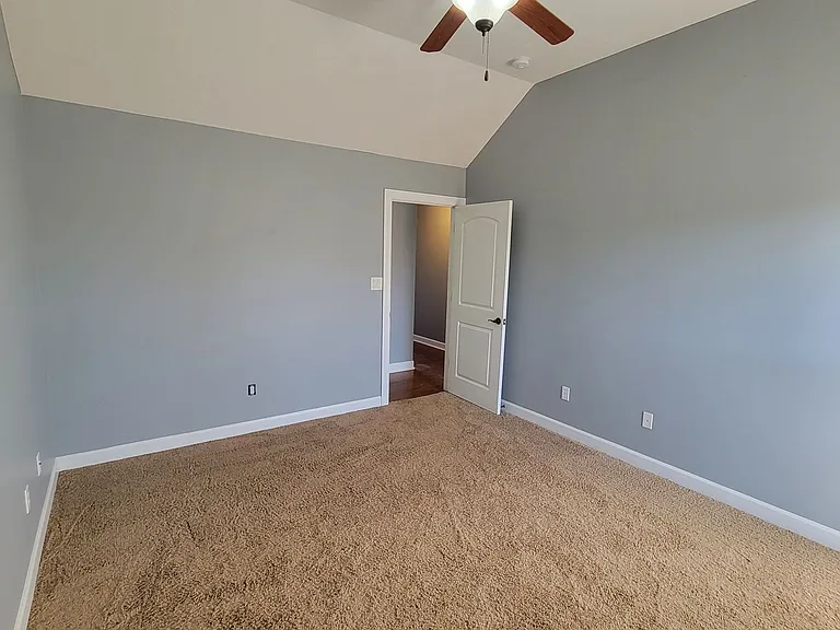10 Birch Hollow Ln — Photo 6