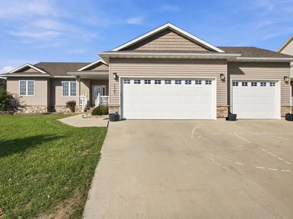 1381 Morningside Dr, Casselton, ND 58012