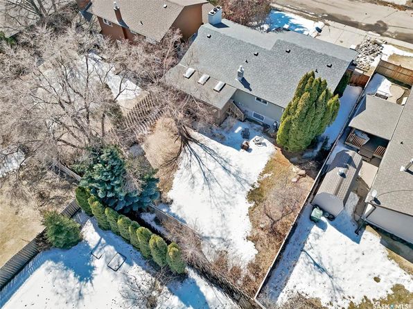 206 Highlands PLACE, Saskatoon, SK S7H 4Y5