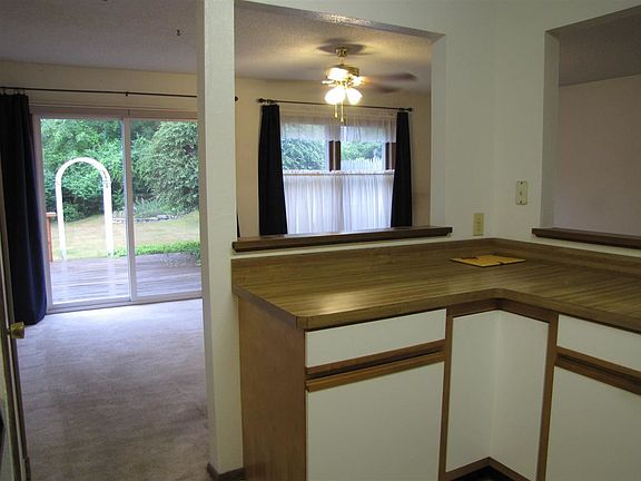 4th image of 18 Old Mill Ln
