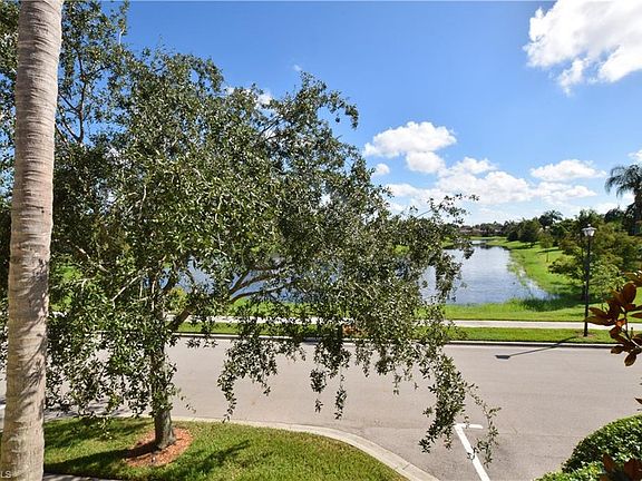 3rd image of 28542 Alessandria Cir