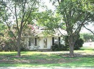 300 E 6th St, Quanah, TX 79252