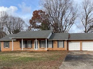 216 Maxwell Dr, Lexington, NC 27295