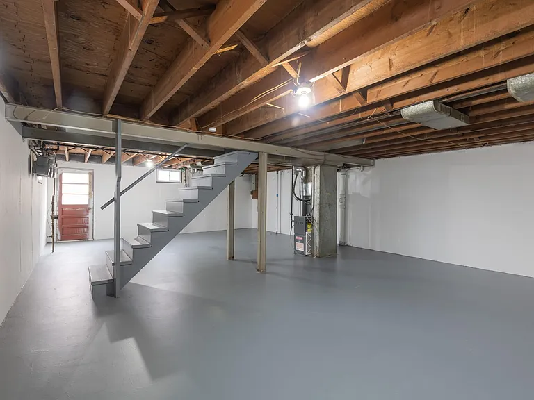 2932 Hallmark Ln — Photo 15