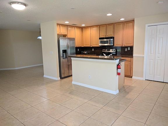2nd image of 4072 Pitch Pine Cir