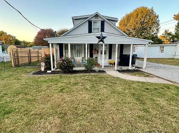 1003 W Mulberry St, Jerseyville, IL 62052